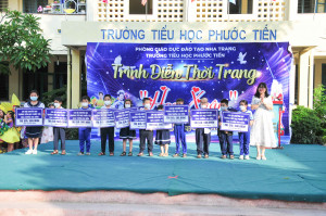 Trường Tiểu học Phước Tiến tổ chức trình diễn thời trang tuyên truyền bảo vệ môi trường