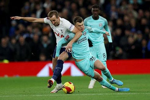 Tottenham cần chiến thắng để trụ lại ở vị trí thứ 4 trên bảng xếp hạng.