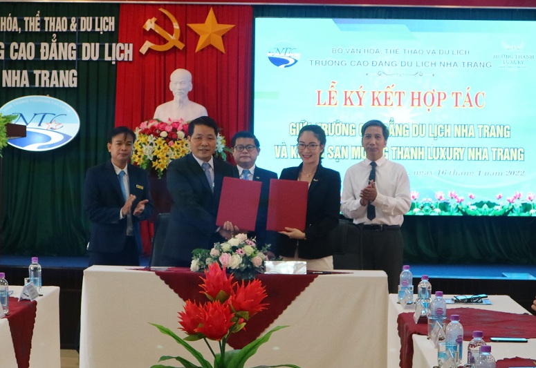 Trường Cao đẳng Du lịch Nha Trang ký kết hợp tác đào tạo với 31 đơn vị