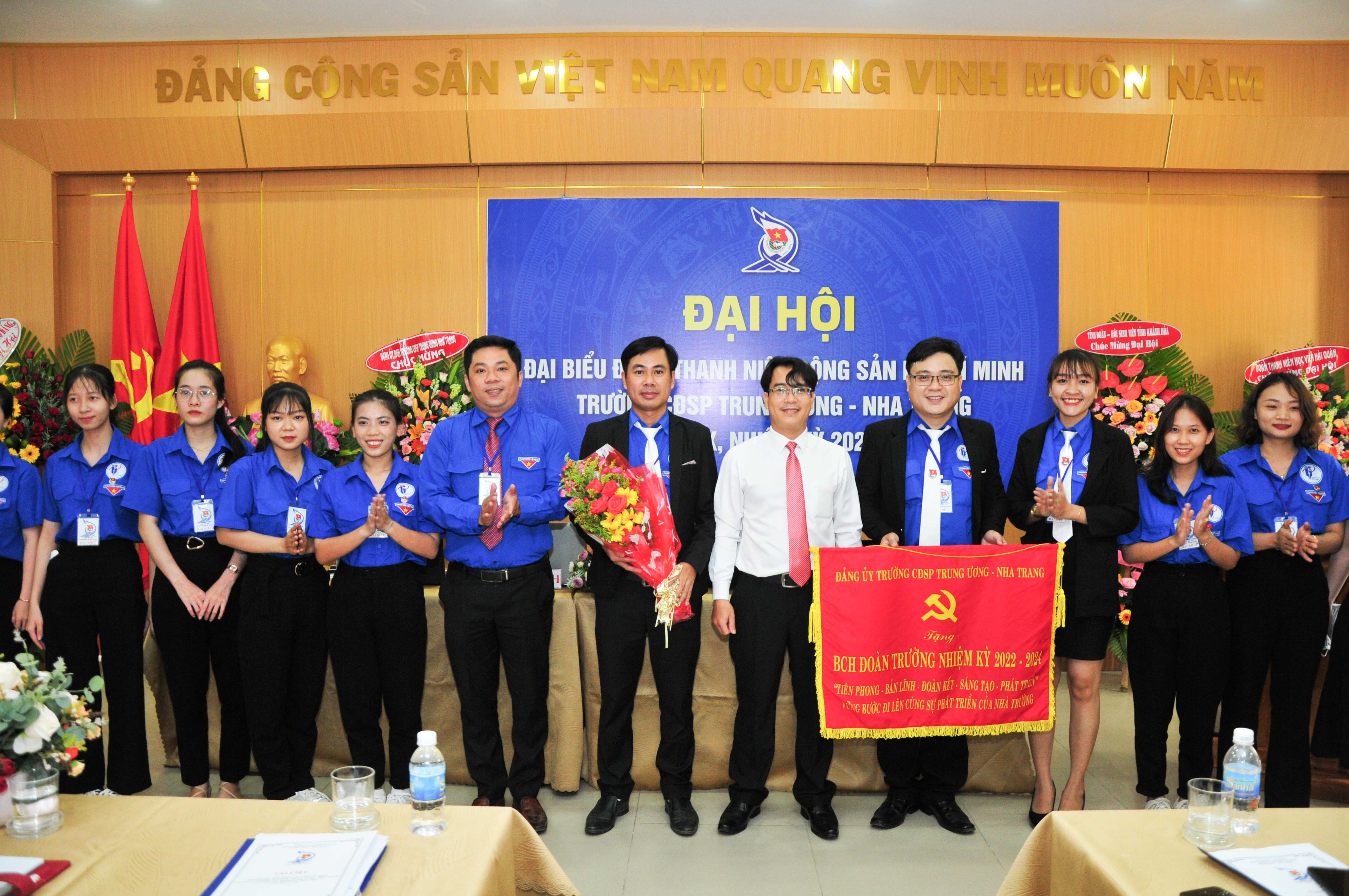 Đoàn trường Cao đẳng Sư phạm Trung ương Nha Trang tổ chức Đại hội đại biểu lần thứ XX