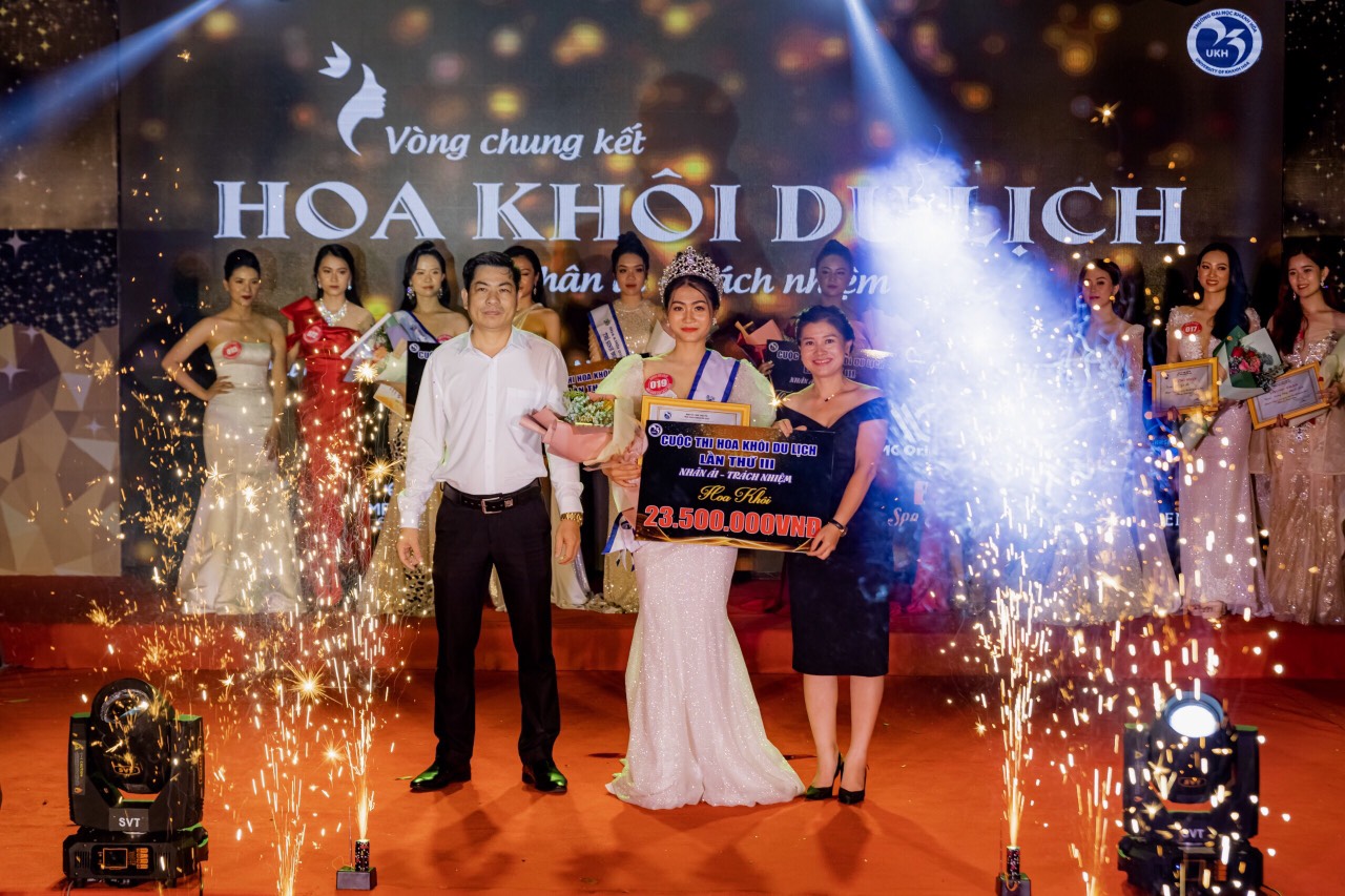 Khanh Hoa University's Miss Tourism 2022 crowned