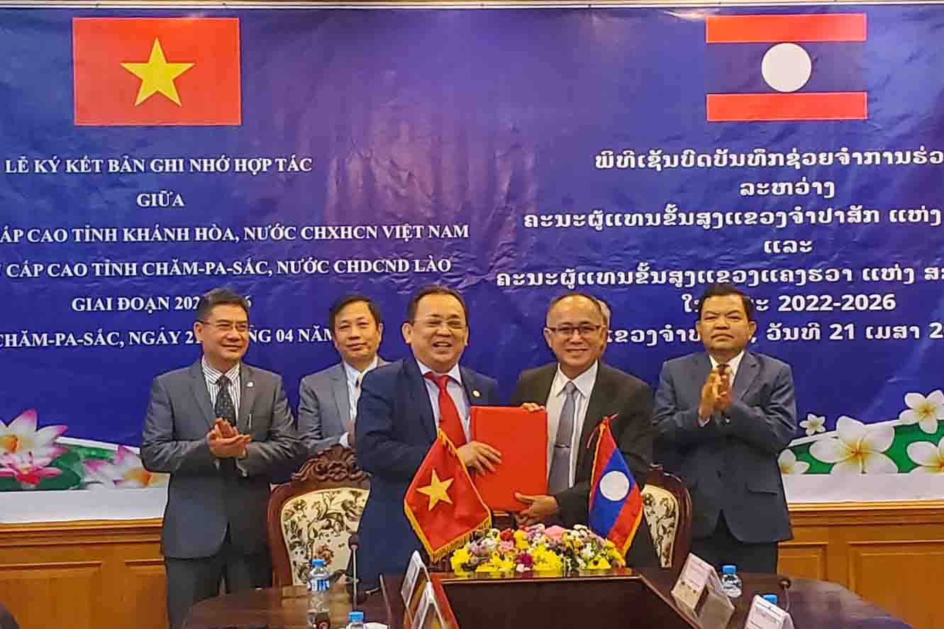 Hội đàm và ký kết bản ghi nhớ hợp tác giữa tỉnh Khánh Hòa với tỉnh Champasak