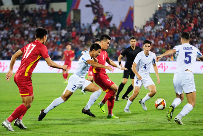 Vietnam U23 are held 0-0 by Philippines U23 (photo: hanoimoi)