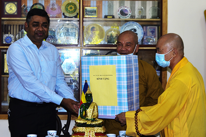 Ban Trị sự Giáo hội Phật giáo Việt Nam tỉnh tiếp Tổng Lãnh sự Ấn Độ tại TP. Hồ Chí Minh