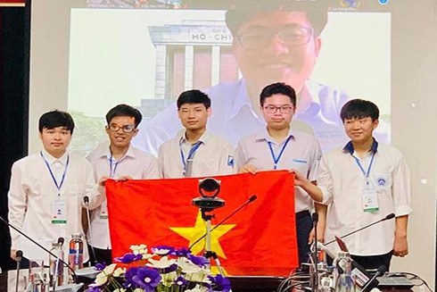 Đội tuyển Việt Nam tại kỳ thi Olympic Toán học quốc tế 2021