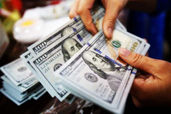 Tỷ giá ngoại tệ ngày 15/5: USD tiếp tục giảm giá