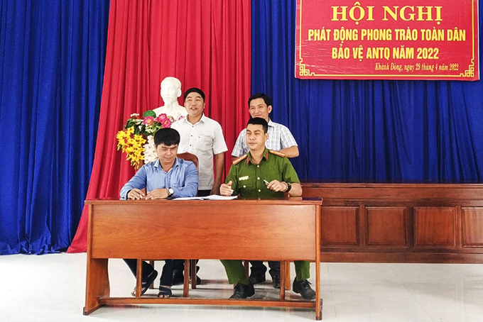 Trưởng Công an xã tận tụy, được dân tin yêu