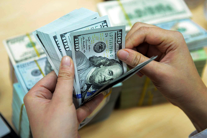 Giá USD hôm nay 3.6.2022: Tự do tiếp tục sụt giảm
