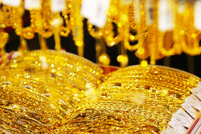 Giá vàng hôm nay 5/6: Vàng giảm giá sâu