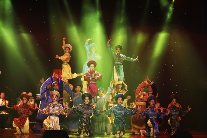 Khắc họa vẻ đẹp xứ Trầm Hương