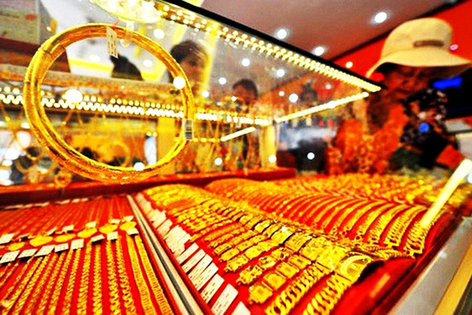 Giá vàng tăng vài trăm nghìn đồng mỗi lượng