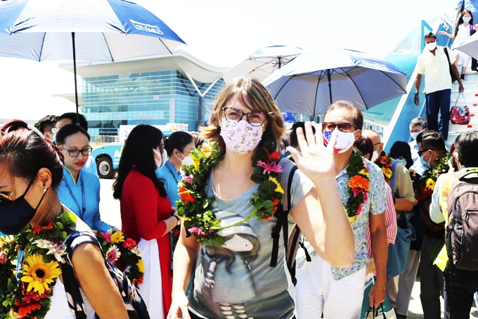 6-month tourism turnover reaches nearly VND5,550b