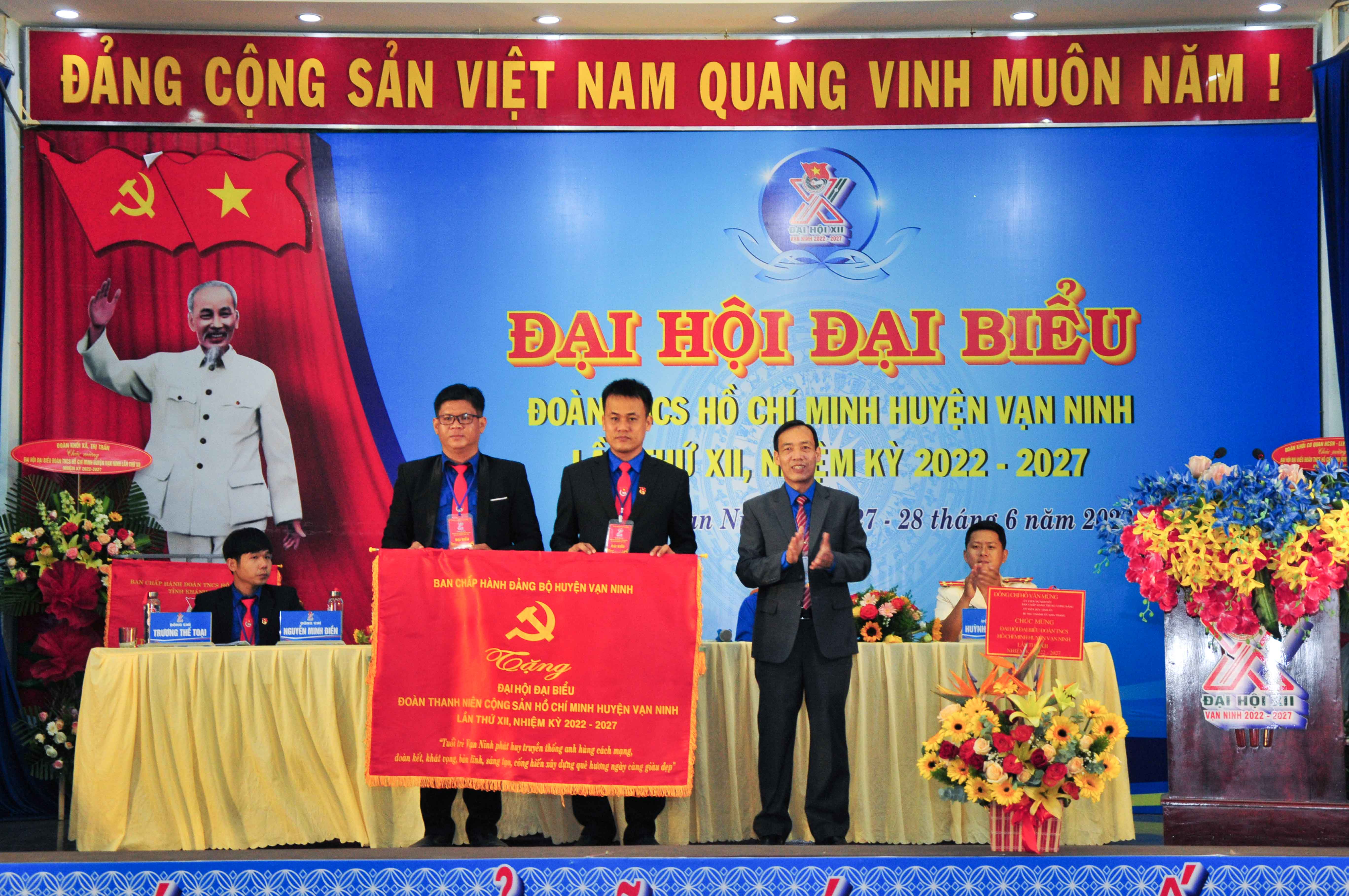 Đại hội đại biểu Huyện đoàn Vạn Ninh lần thứ XII