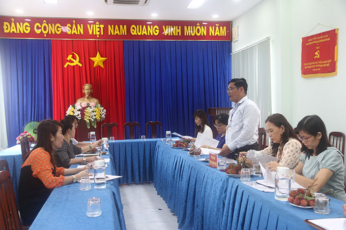 Đoàn kiêm tra làm việc với Đảng ủy Khối Doanh nghiệp tỉnh.