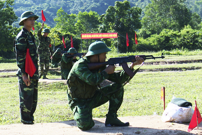 Cán bộ, chiến sĩ trong lực lượng Bộ đội Biên phòng tỉnh tham gia huấn luyện.