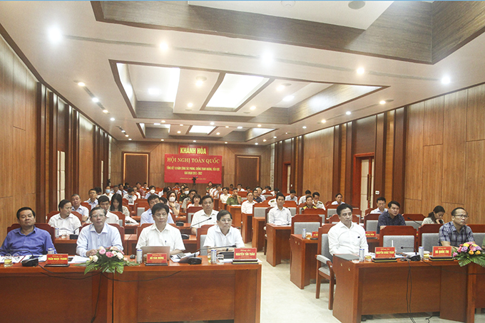 Bộ Chính trị: Tổng kết 10 năm công tác phòng, chống tham nhũng, tiêu cực