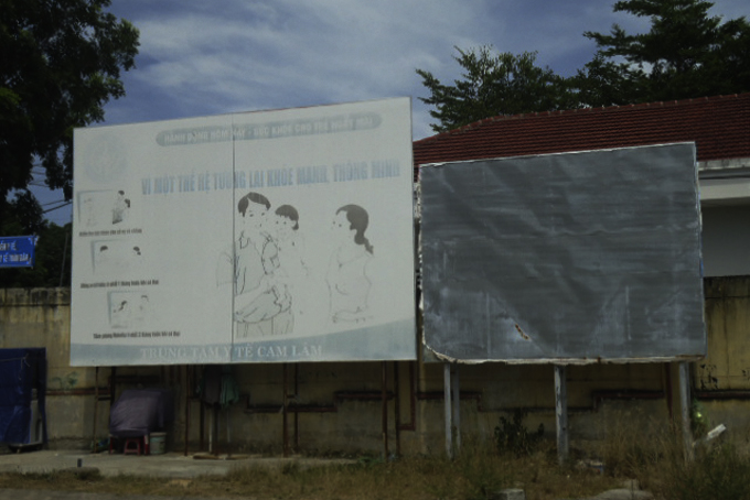 Cần thay mới panô tuyên truyền
