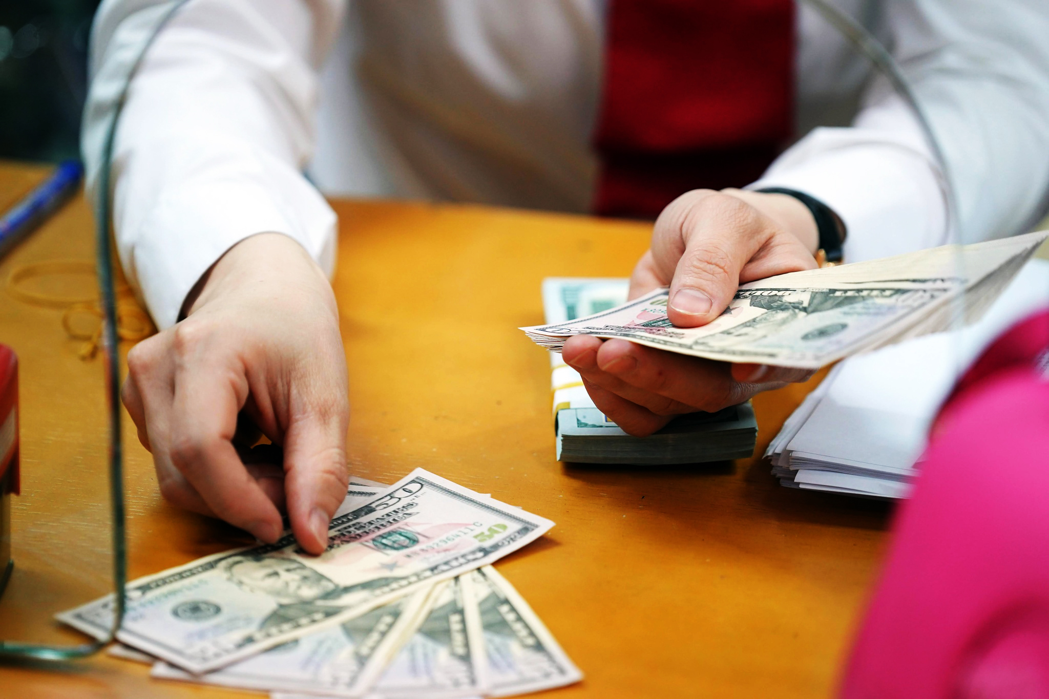 Giá USD hôm nay 7.7.2022: Đô la tăng cao khi Mỹ chống lạm phát