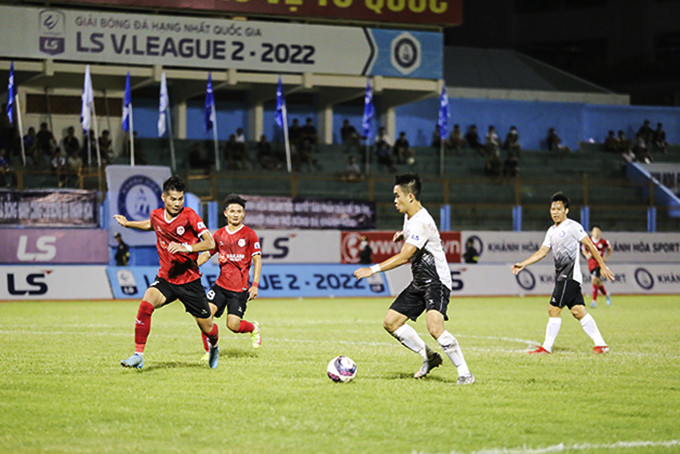 Trận đấu giữa Khánh Hòa FC gặp Phố Hiến. 