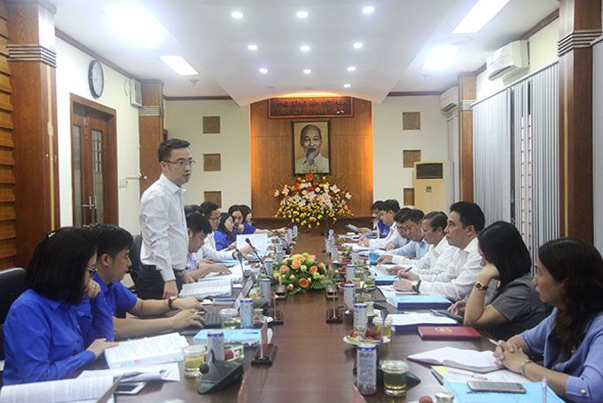 Ông Nguyễn Tường Lâm phát biểu tại buổi làm việc.