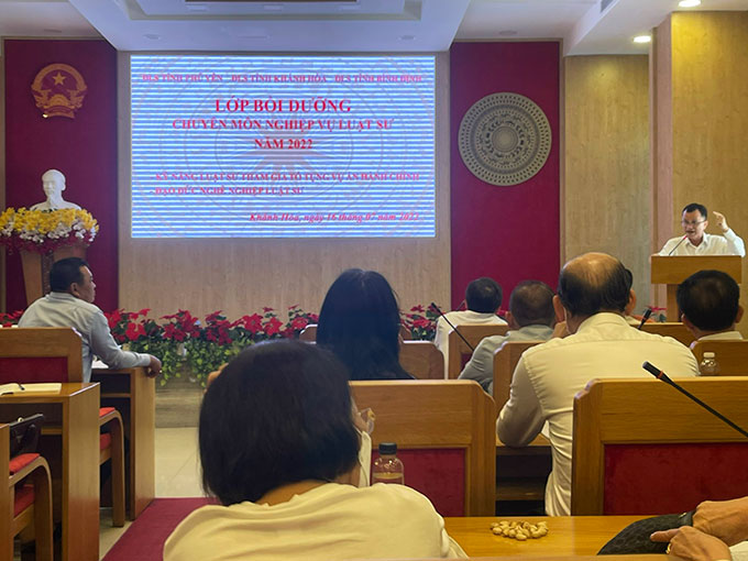 Bồi dưỡng chuyên môn, nghiệp vụ cho luật sư năm 2022