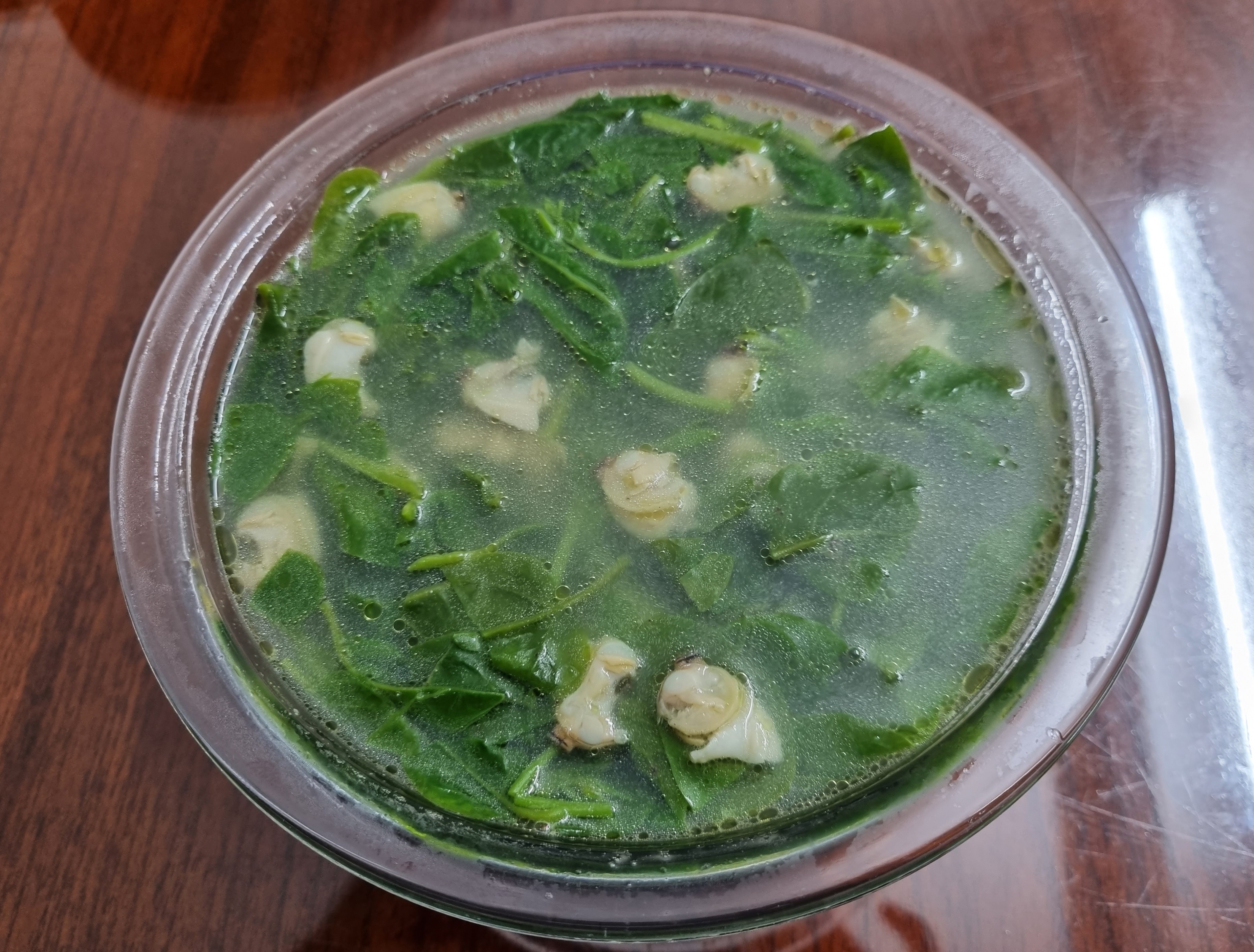 Nhớ món canh hến của mẹ