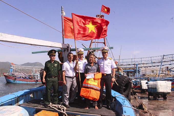 Vùng 4 Hải quân: Điểm tựa vững chắc cho ngư dân