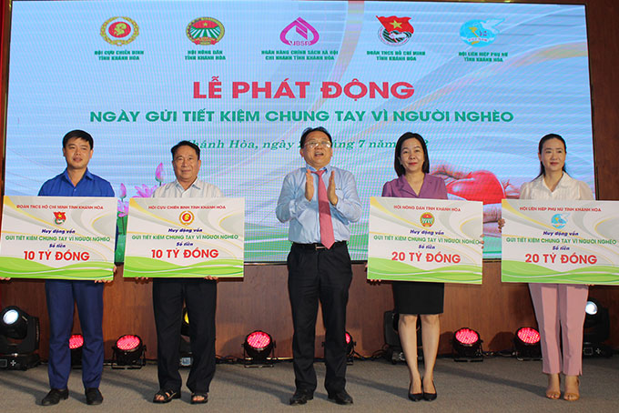 Phát động "Ngày gửi tiết kiệm chung tay vì người nghèo năm 2022"