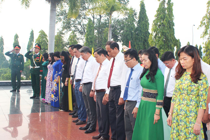 Nối mãi mạch nguồn đền ơn đáp nghĩa