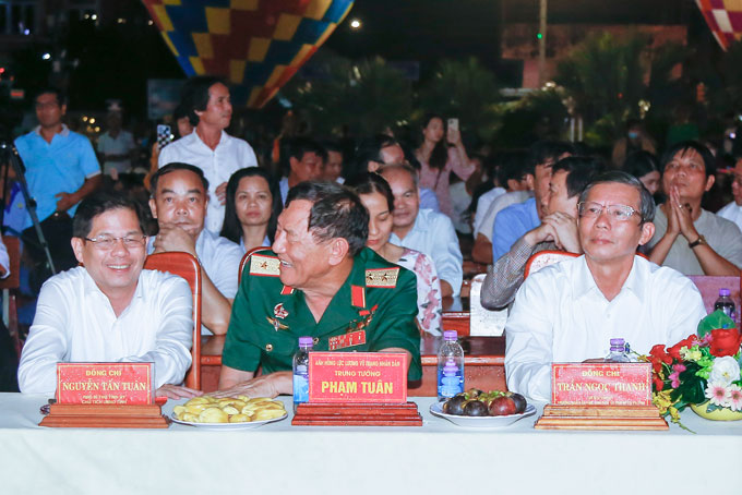 Khanh Hoa’s leadership attending the opening ceremony