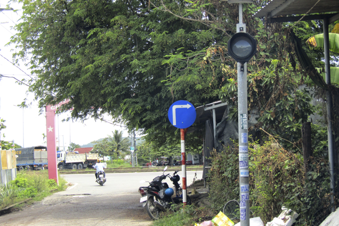 Cần khắc phục đèn tín hiệu, biển báo mất tác dụng