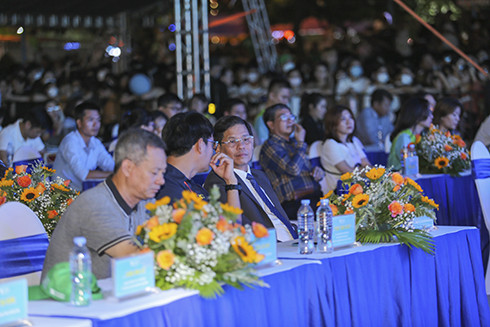 Leaderships of Khanh Hoa Province and units attending the opening ceremony