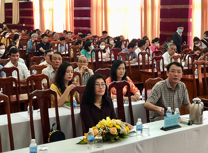 Bồi dưỡng nghiệp vụ công chứng cho hơn 240 người