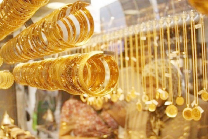 Giá vàng hôm nay 16/9: Rơi thẳng đứng, mất mốc 1.700 USD/ounce