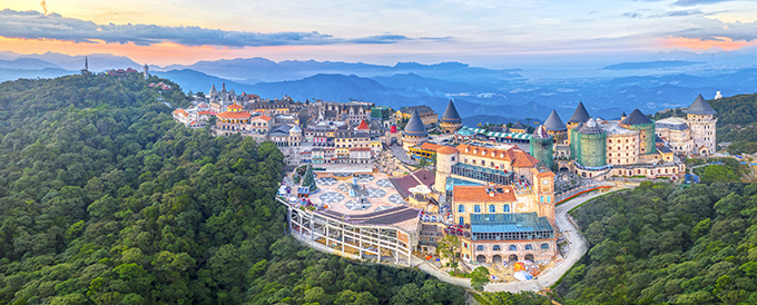 Khám phá những bí mật tại Lâu đài Mặt trăng trên đỉnh Bà Nà Hills