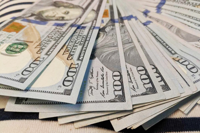 Tỷ giá USD hôm nay 23/9: Duy trì mức đỉnh 20 năm