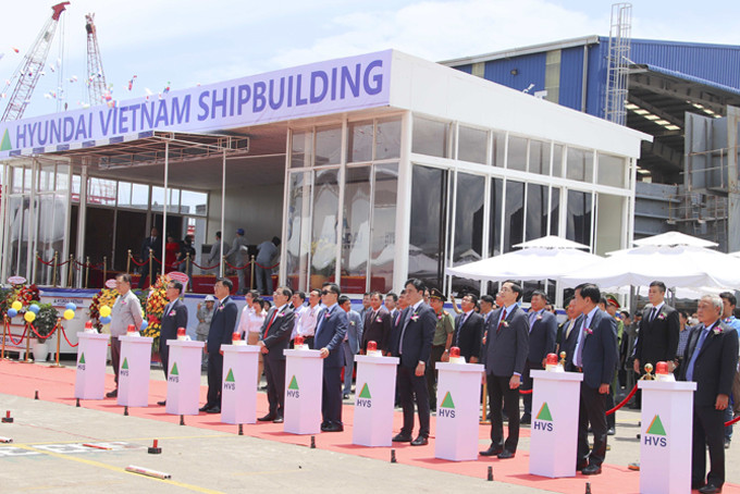 Ceremony to start operation of 700 ton crane