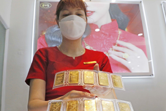 Vàng miếng được bày bán tại một cơ sở kinh doanh vàng.