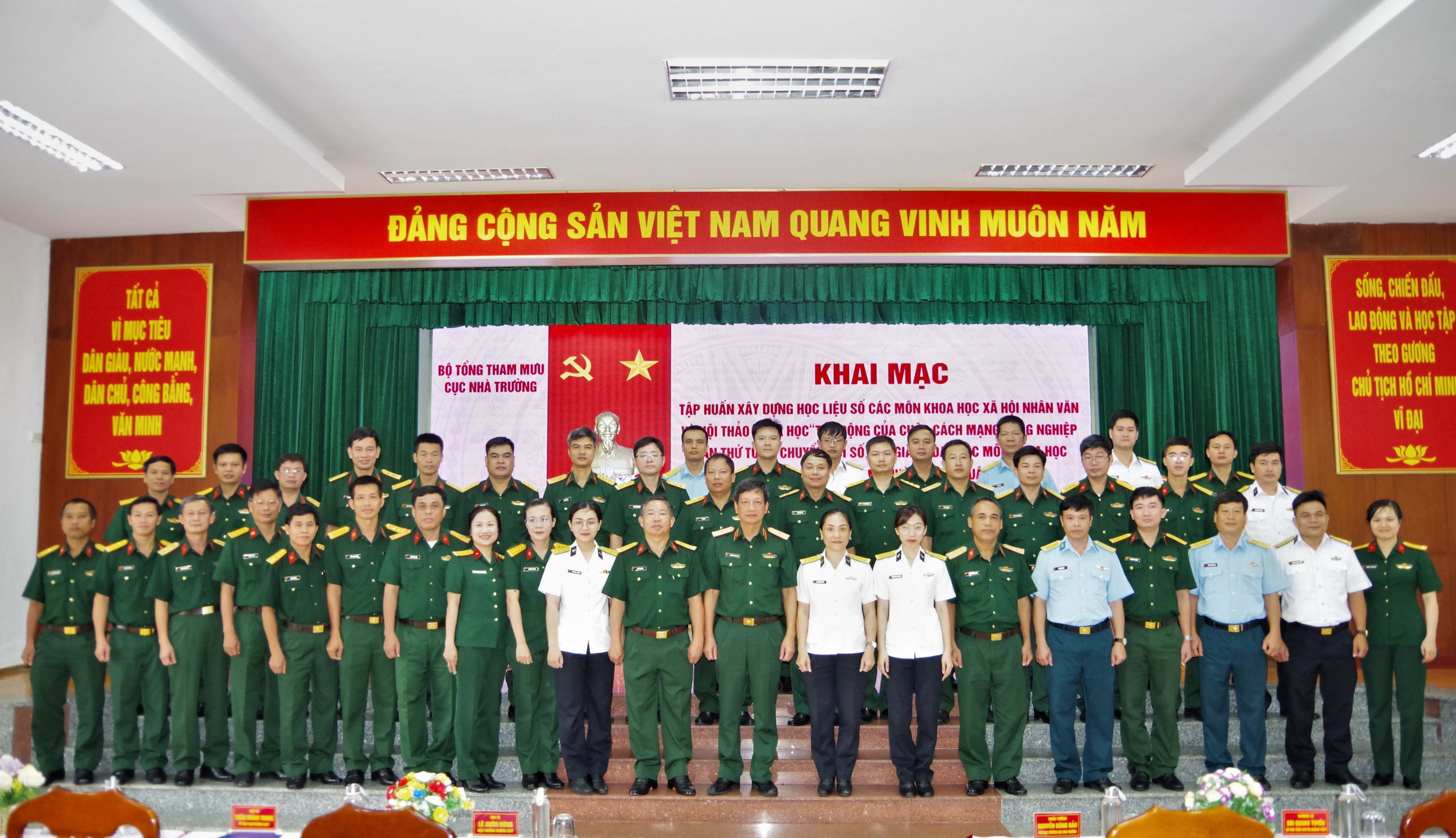 Cục Nhà trường, Bộ Tổng tham mưu: Tập huấn xây dựng học liệu số các môn khoa học xã hội và nhân văn