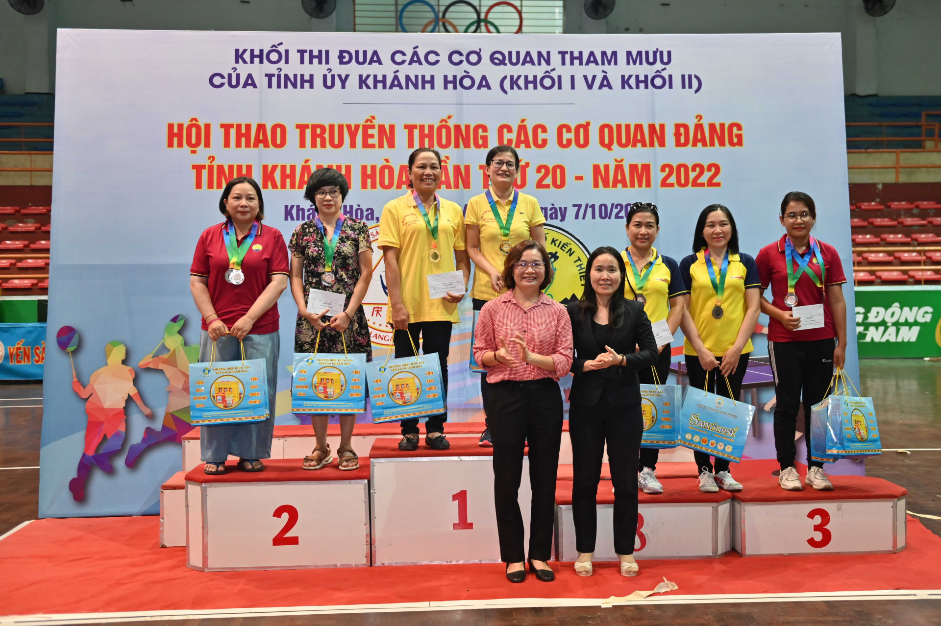 Winners of women’s doubles table tennis