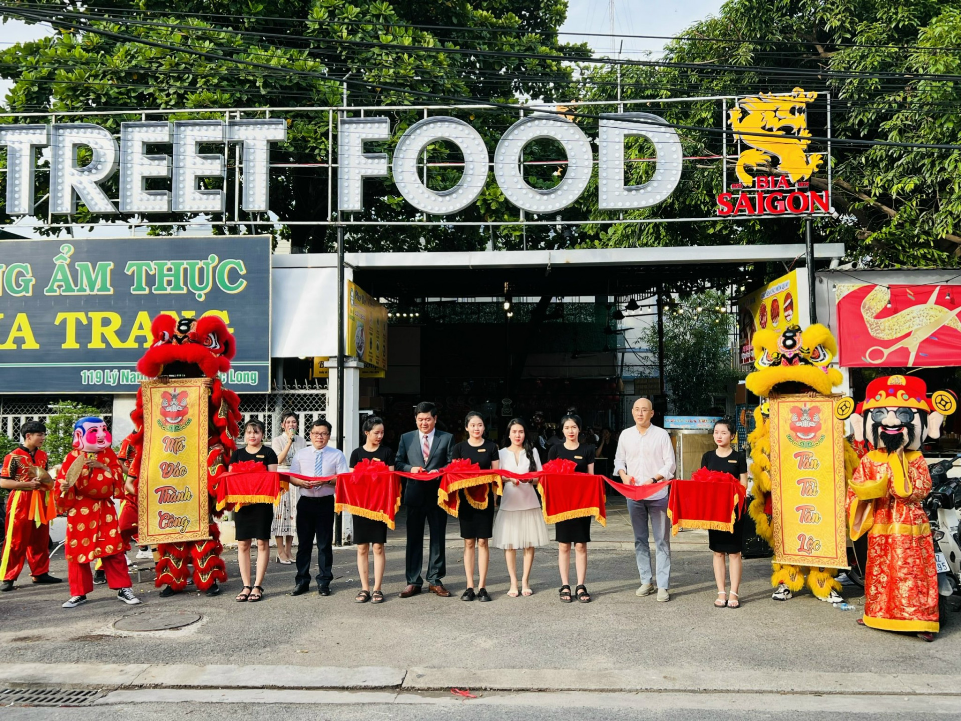 Cắt băng khai trương Làm ẩm thực Nha Trang - Street Food