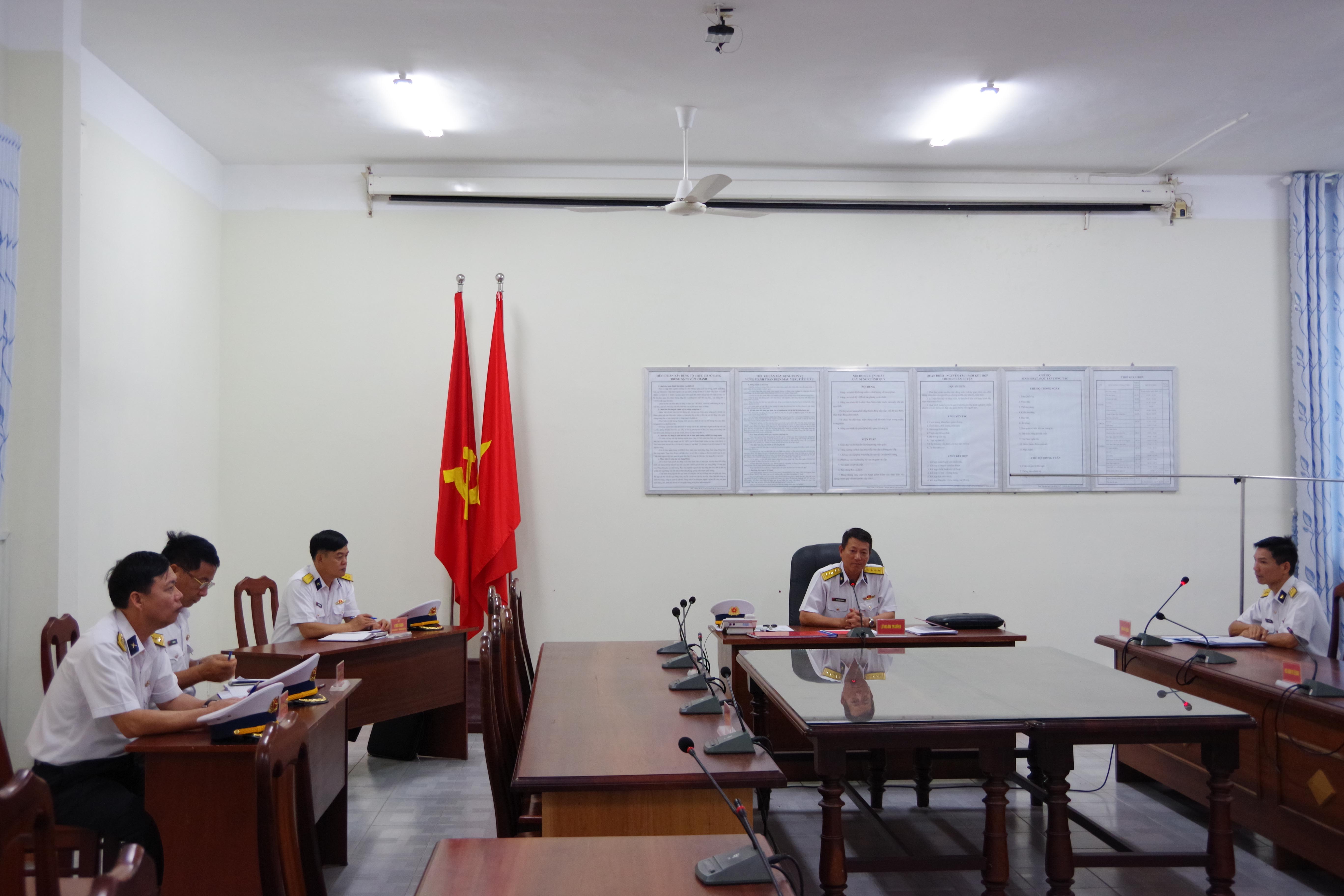 Vùng 4 Hải quân: Kiểm tra đơn vị vững mạnh toàn diện &quot;mẫu mực, tiêu biểu&quot; tại Lữ đoàn 101