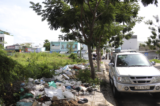 Xử lý rác bỏ bừa bãi ở Khu đô thị mới Lê Hồng Phong I, II