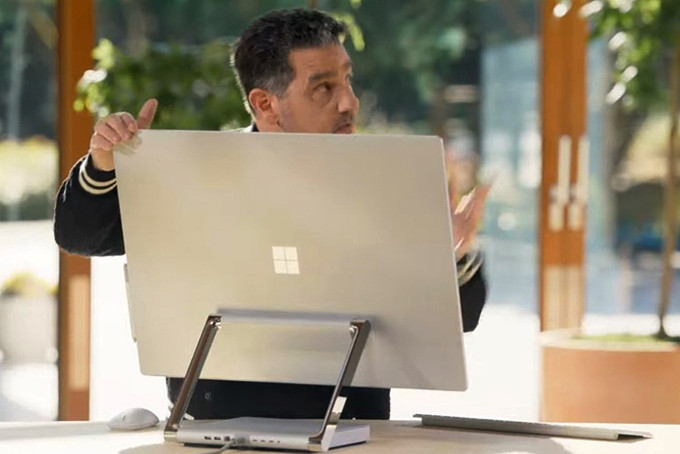   Sau nhiều năm chờ đợi, Microsoft cuối cùng cũng tung phiên bản mới của Surface Studio