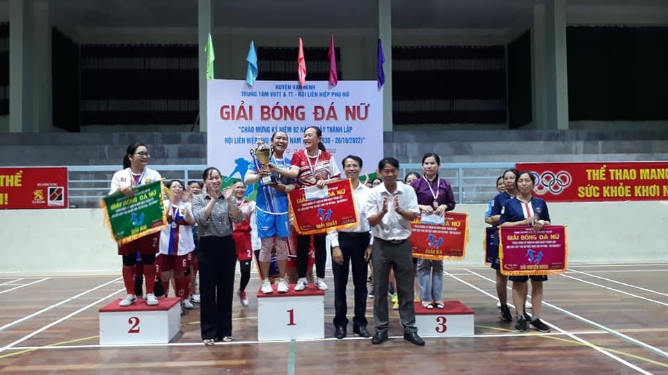 Van Ninh District Women’s Union holds women’s football tournament 