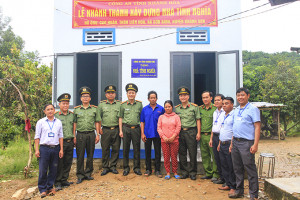 Bàn giao 2 căn nhà tình nghĩa ở Khánh Sơn