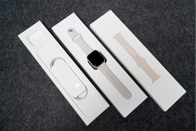 Apple Watch Series 8 và SE cập bến Việt Nam, giá từ 6,9 triệu đồng - ảnh 4  Trọn bộ phiên bản Apple Watch Series 8