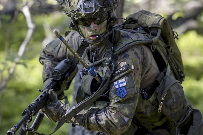 Binh sĩ Phần Lan tham gia cuộc tập trận của NATO vào ngày 11/6/2022 trên quần đảo Stockholm. Ảnh: Getty Images