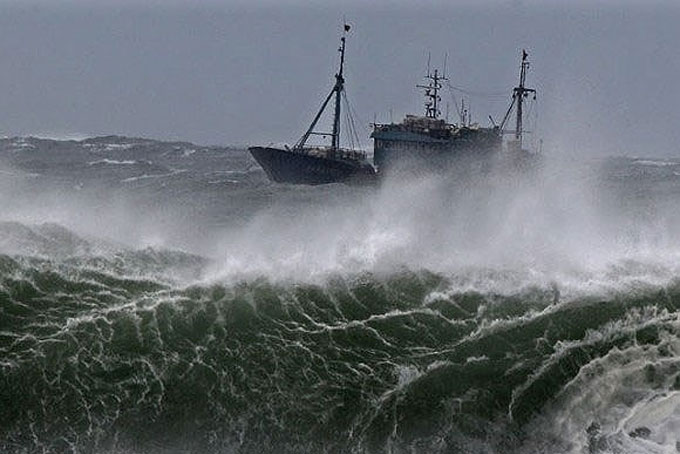 Cảnh báo sóng lớn trên biển