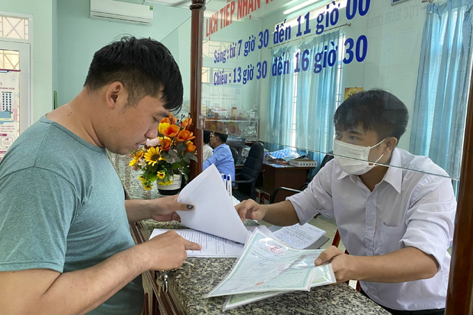 Bất cập trong thi hành Luật Hộ tịch